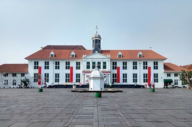 Cheap flights to Jakarta